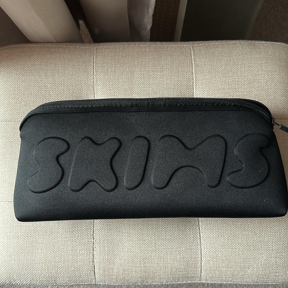 SKIMS Black Neoprene Pouch - Picture 2 of 8